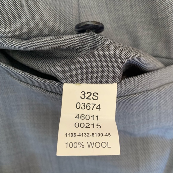 Jos A Bank light blue slim fit suit - Picture 7 of 7